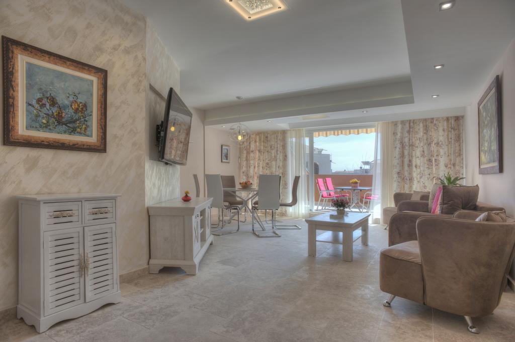 Apartments Aleksandar Petrovac Eksteriør billede